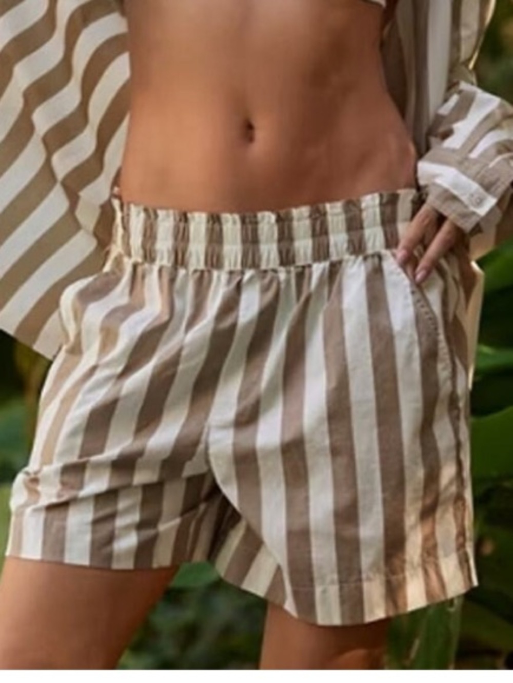 Aerie Striped Poplin High Rise Elastic Waist Pull-On Shorts Tan Large